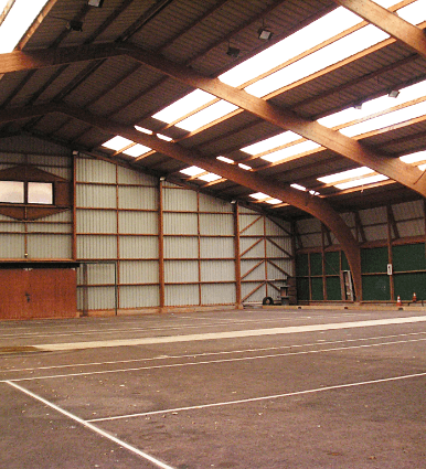 GLA Architectes Garçonnet Loncle Architectes Saint Brieuc Côtes d'Amort 22 - Aperçu avant la rénovation intérieur de la salle de sport de Dinan (22)